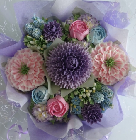 "Small Bouquet in Baby Blue, Lilac and Pink"