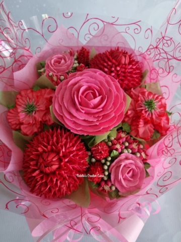 "Small Deluxe Cupcake Bouquet Deep Pink and Red"