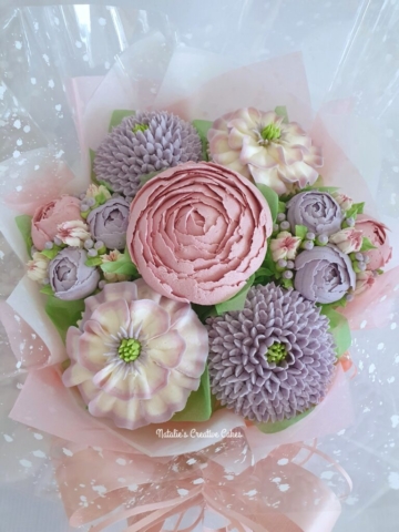 "Small Deluxe Bouquet Vintage"