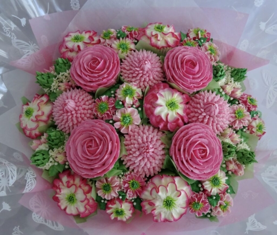 "Extra Large Cupcake Bouquet Pinks"
