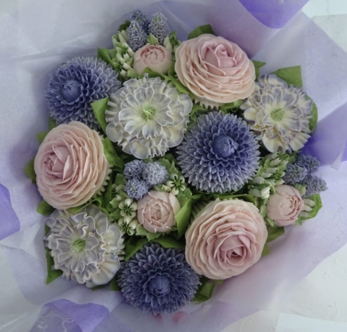 "Deluxe Medium Bouquet in Purple, Blush and Ivory"