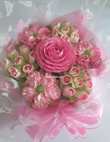 "Small Deluxe Cupcake Bouquet Pinks"
