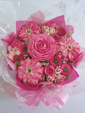 "Small Deluxe Cupcake Bouquet Pinks"