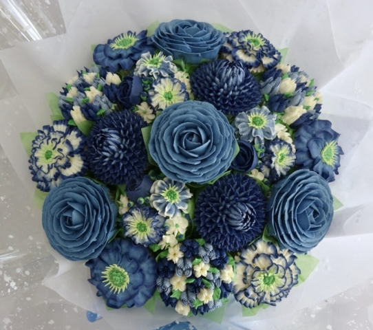 "Large Cupcake Bouquet Navy"