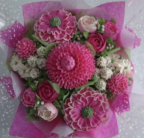 "Small Deluxe Cupcake Bouquet Bright Pinks "