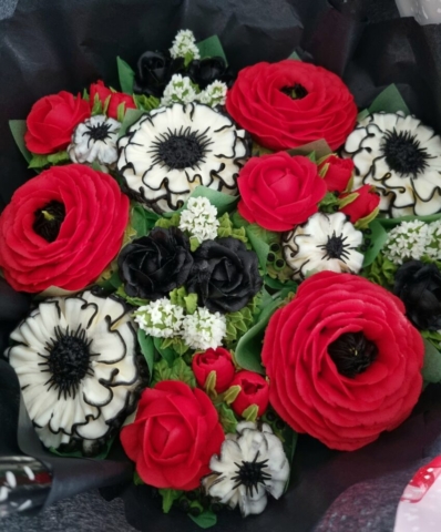 "Medium Deluxe Cupcake Bouquet Red, White, Black"