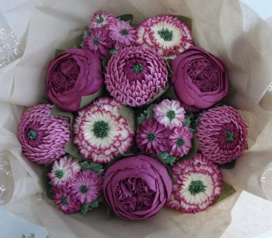 "Medium Deluxe Cupcake Bouquet in Cerise"