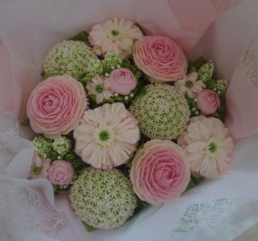 "Medium Deluxe Cupcake Pink Shades and White"