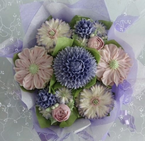 "Small Bouquet in Blush and Lilac"