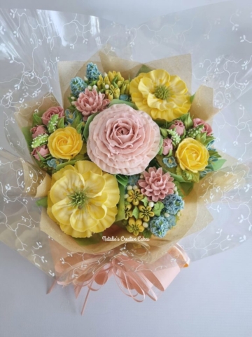 "Small Deluxe Cupcake Spring Pastels"