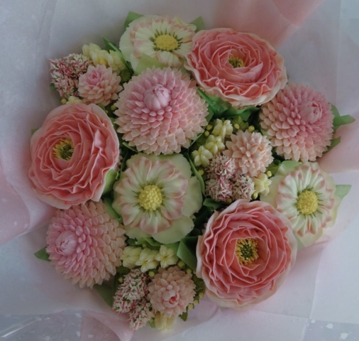 "Medium Deluxe Cupcake Bouquet in Pale Pinks"