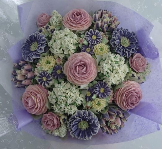 "Large Deluxe Cupcake Bouquet in Dusky Pink and Purple"