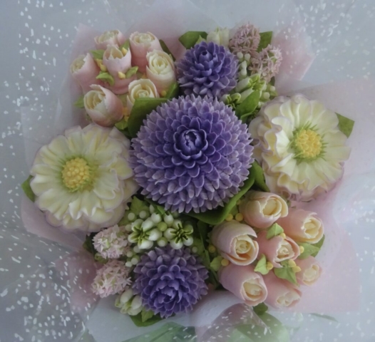 "Small Deluxe Cupcake Bouquet Lilac and Baby Pink"