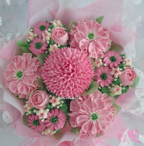 "Small Deluxe Bouquet Candy Pink"