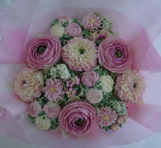 "Medium Deluxe Cupcake Bouquet in Pinks"