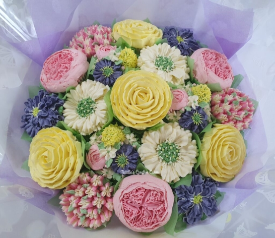 "Large Cupcake Bouquet Pale Pinks"