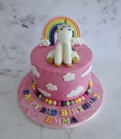 "Unicorn Rainbow Cake"