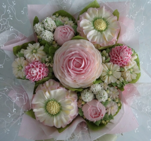"Small Bouquet in Blush Pinks"