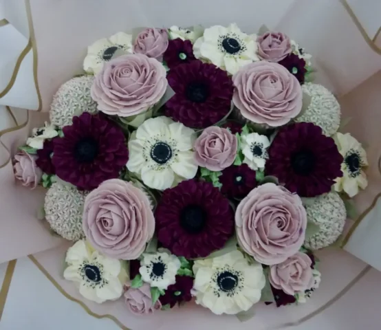 "Cupcake Bouquet Dusky Pink, Aubergine, White"