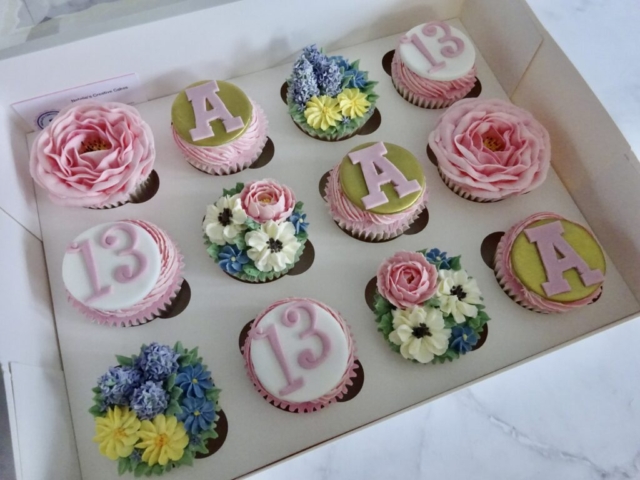 "Batmitzvah Cupcakes"