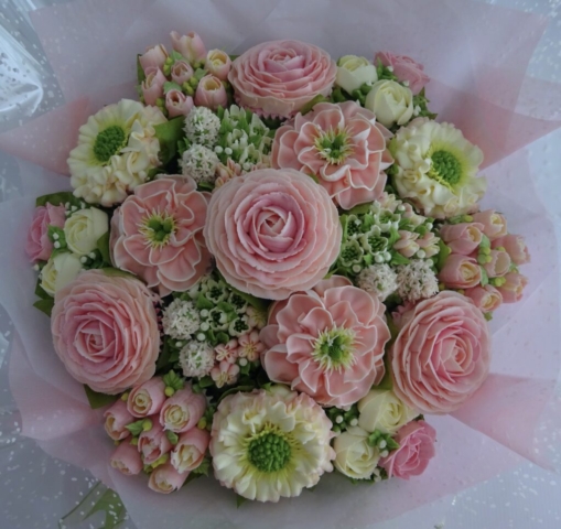 "Large Cupcake Bouquet in Pastel Pinks"
