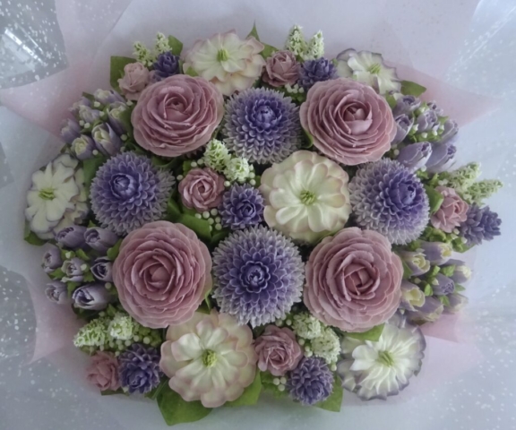 "Extra Large Cupcake Bouquet Vintage"
