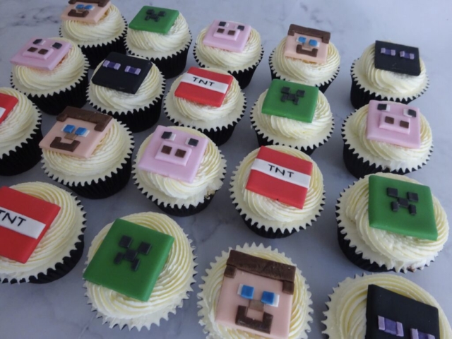 "Minecraft Cupcakes"