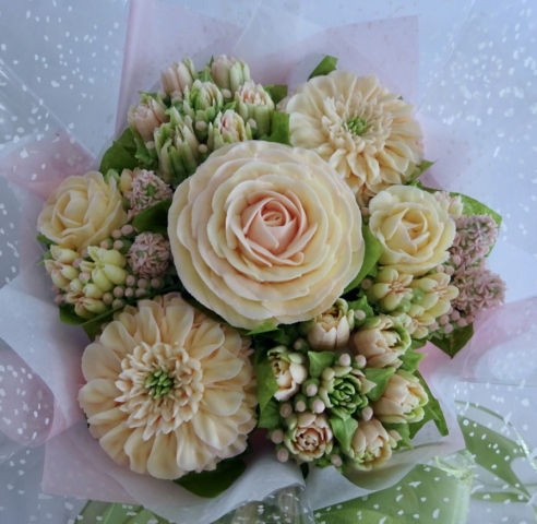"Small Deluxe Cupcake Bouquet Blush"