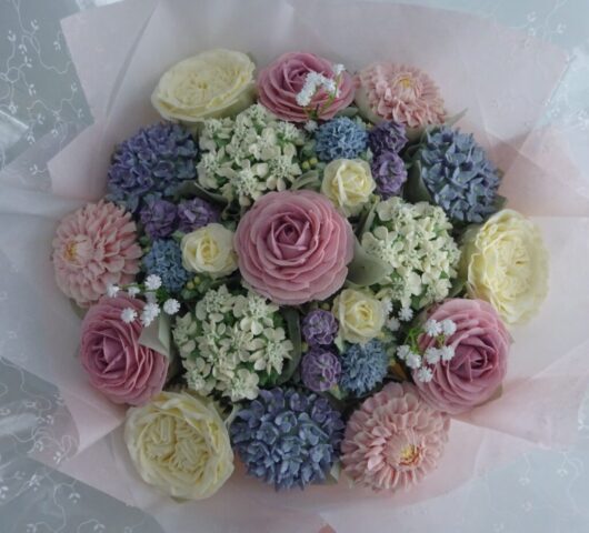 "Large Deluxe Cupcake Bouquet in Spring Pastels"