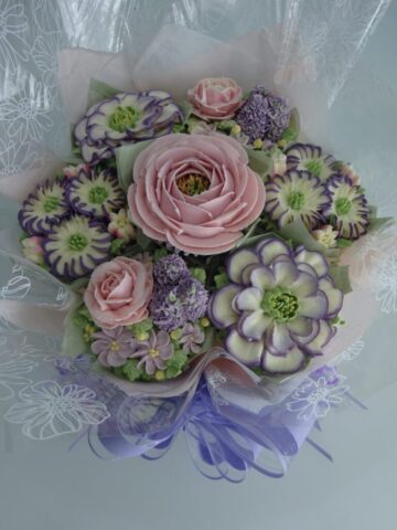 "Small Deluxe Cupcake Bouquet Pinks, Lilacs"