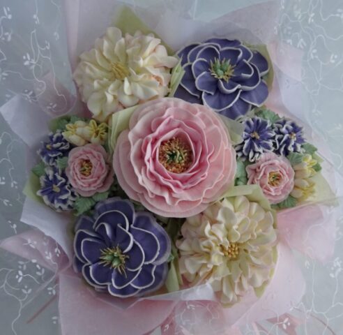 "Small Deluxe Cupcake Bouquet Blush Pinks, Purple"
