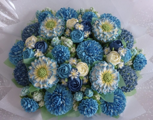 "Extra Large Cupcake Bouquet Pale Blues"