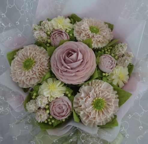 "Small Deluxe Cupcake Bouquet Dusky Pinks"