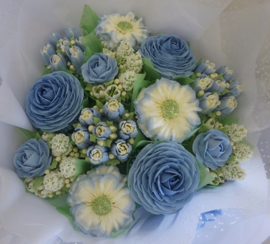 "Medium Deluxe Cupcake Bouquet Baby Blues"