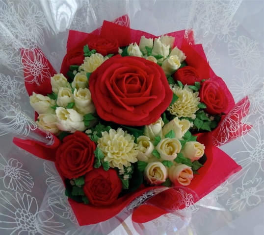 "Small Valentine's Style Bouquet"