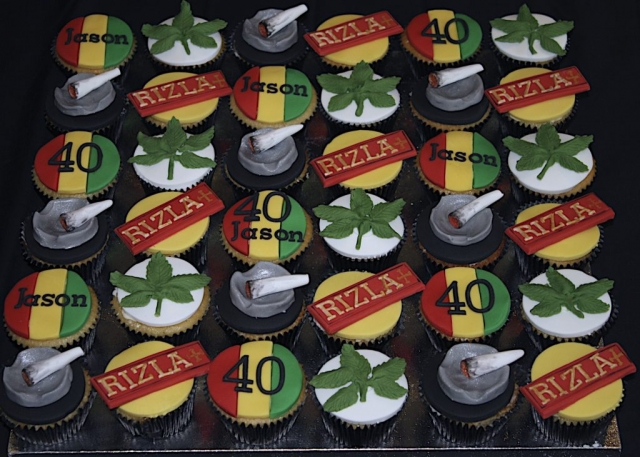 "Joints & Weed Jamaican Cucpakes"