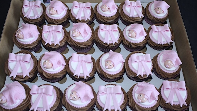 "Girls's Christening Cupcakes"