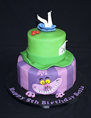 "Alice in Wonderland and Cheshire Cat Cake"