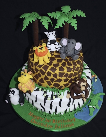 "Jungle Two Tier Seven Animals"