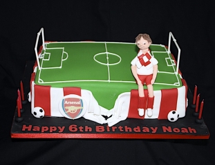 "Arsenal Football Pitch Cake"