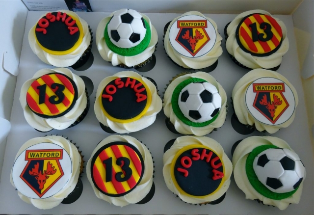"Watford Football Cupcakes"