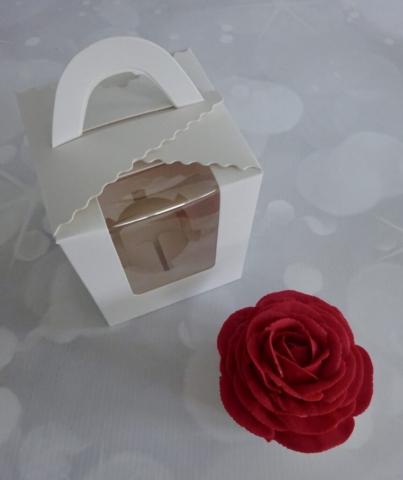 "Valentine's Day Single Rose Cupcake"
