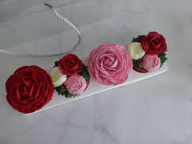 "Deluxe Box of Valentines Cupcakes"