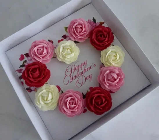 "Valentine's Mini Cupcakes"