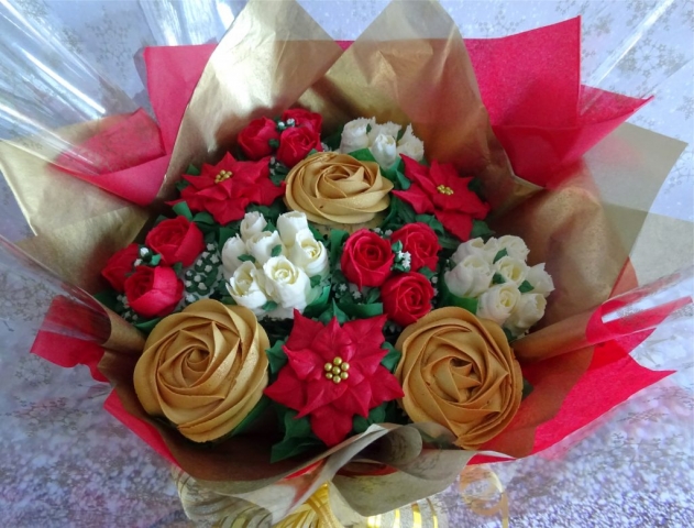 "Medium Christmas Bouquet"