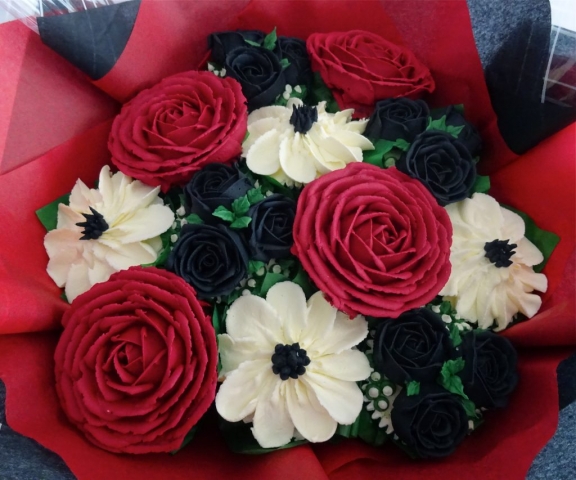 "Deluxe Medium Bouquet in Red, Black, White"
