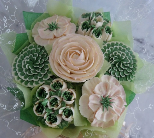 "Small Bouquet Green and Pink"