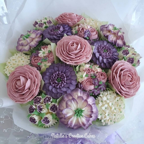 "Large Cupcake Bouquet Vintage"