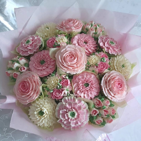"Large cupcake Bouquet Pink Blush"