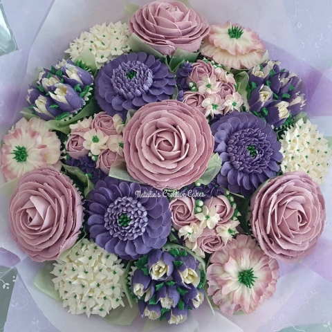 "Large Cupcake Bouquet Vintage"